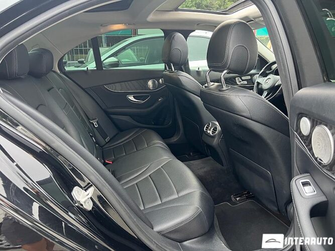 Mercedes C 300 33 interauto-car