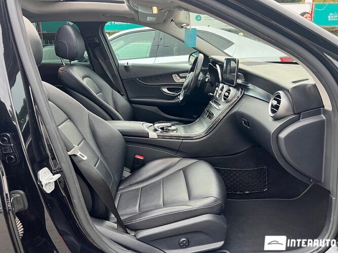 Mercedes C 300 31 interauto-car