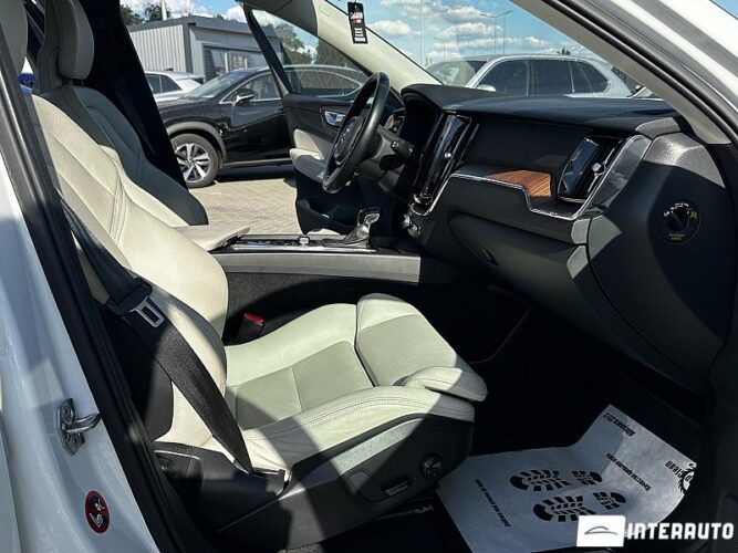 Volvo XC 60 45 interauto-car