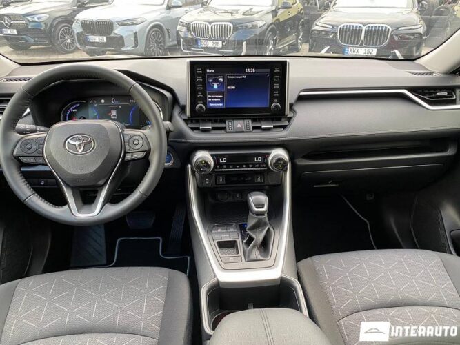 Toyota Rav-4 39 interauto-car