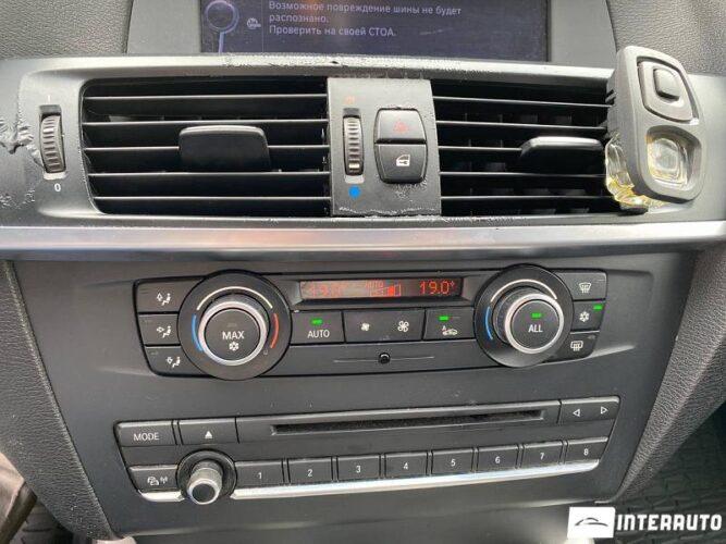 BMW X3 2.0D 35 interauto-car
