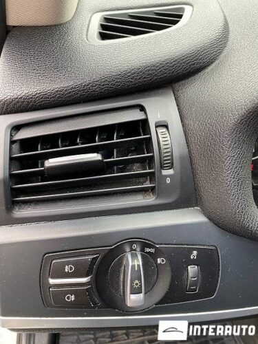 BMW X3 2.0D 37 interauto-car