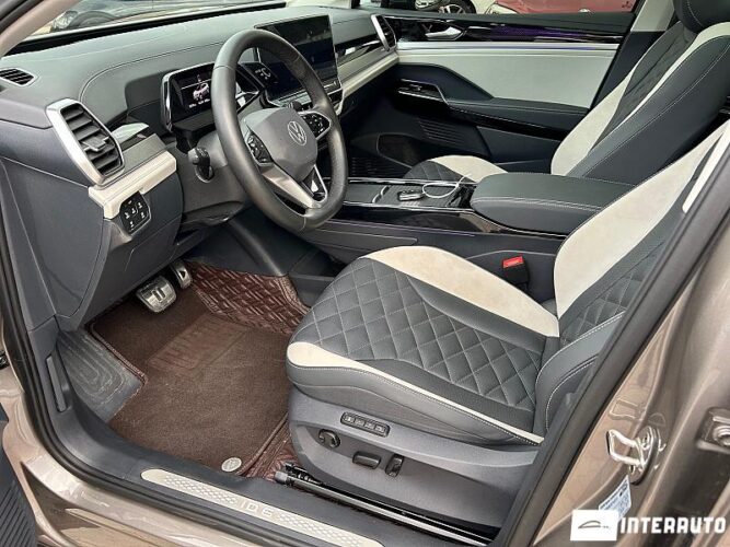 Volkswagen ID.6 Crozz 39 interauto-car