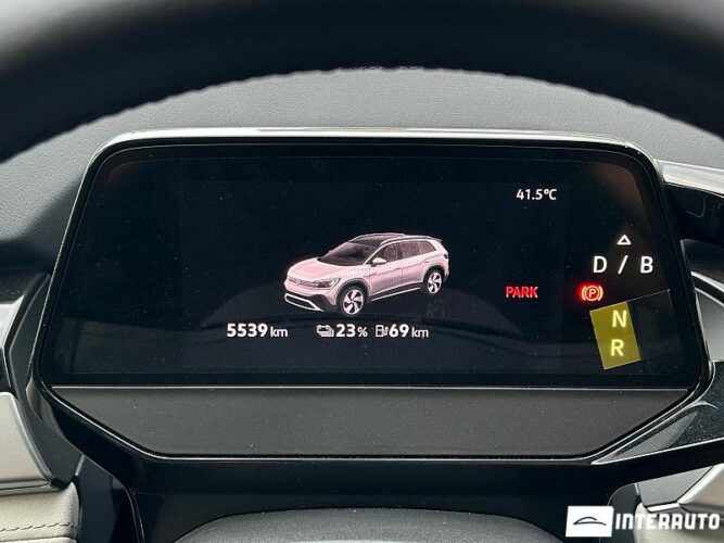 Volkswagen ID.6 Crozz 45 interauto-car