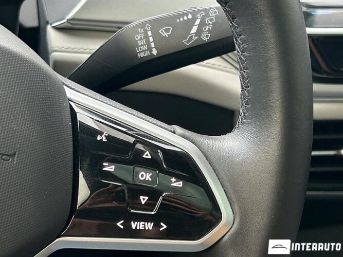 Volkswagen ID.6 Crozz 44 interauto-car