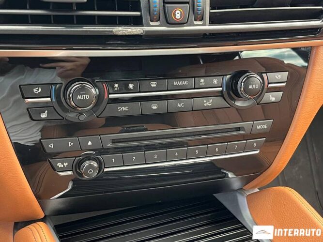 BMW X6 3.5i 43 interauto-car