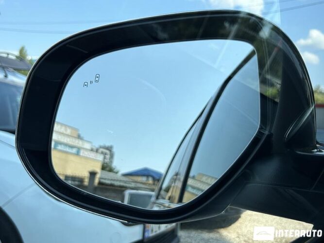 Mitsubishi Outlander 37 interauto-car