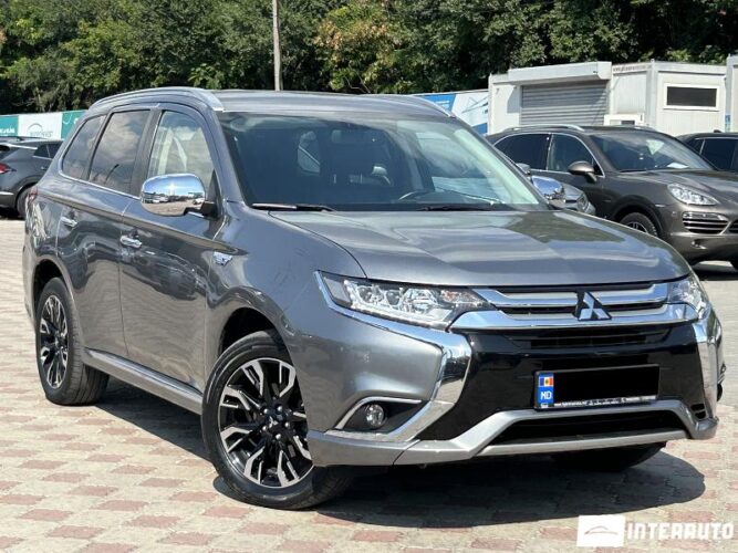 Mitsubishi Outlander 35 interauto-car