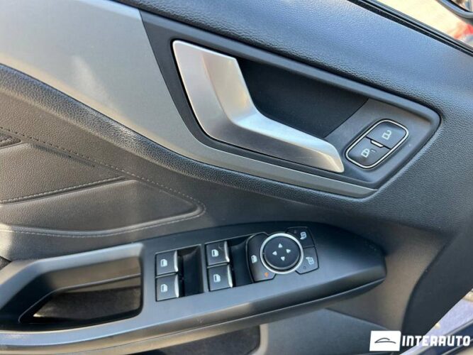 Ford Focus 30 interauto-car