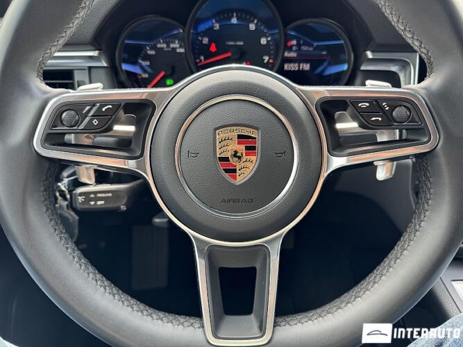 Porsche Macan 51 interauto-car