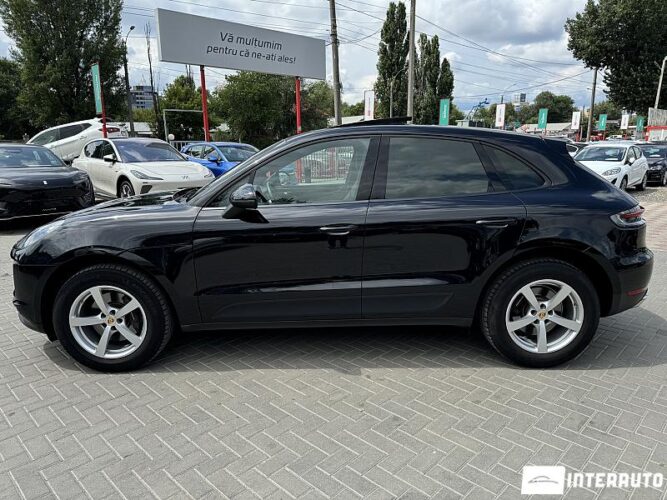 Porsche Macan 43 interauto-car