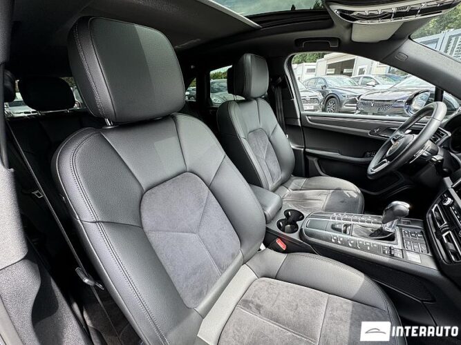 Porsche Macan 59 interauto-car