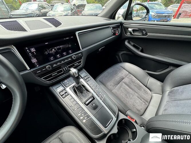 Porsche Macan 55 interauto-car