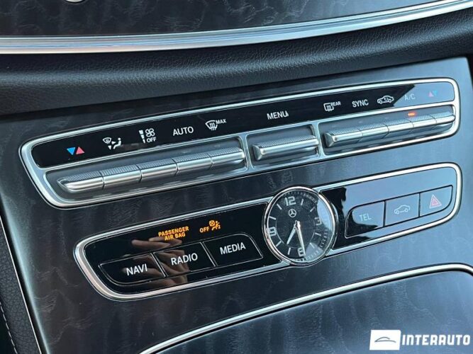 Mercedes E 220 45 interauto-car