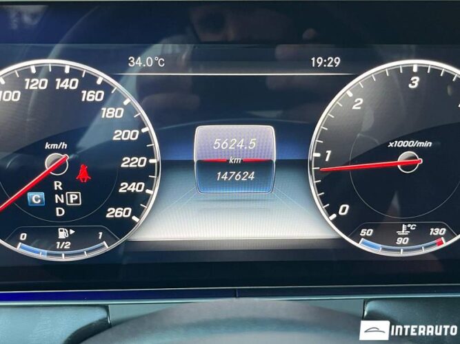 Mercedes E 220 39 interauto-car