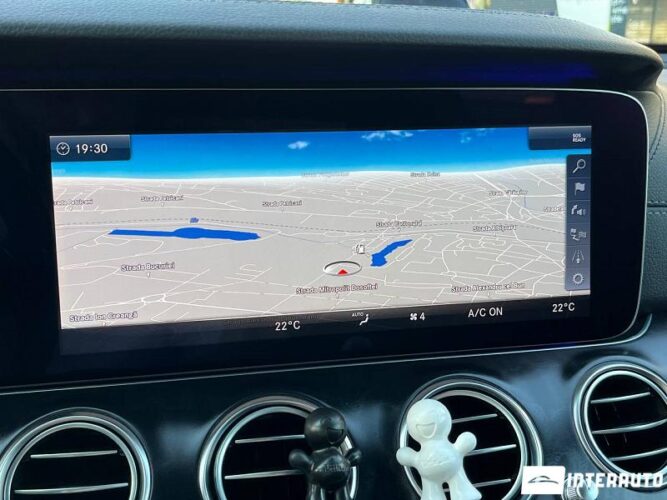 Mercedes E 220 41 interauto-car