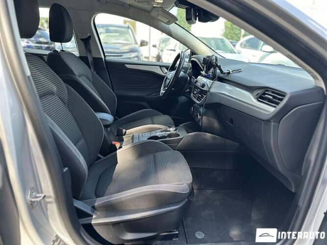 Ford Focus 47 interauto-car
