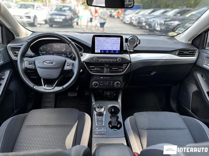 Ford Focus 44 interauto-car