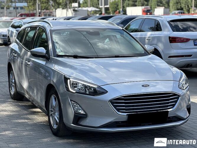 Ford Focus 32 interauto-car