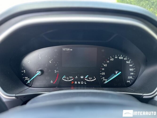 Ford Focus 40 interauto-car