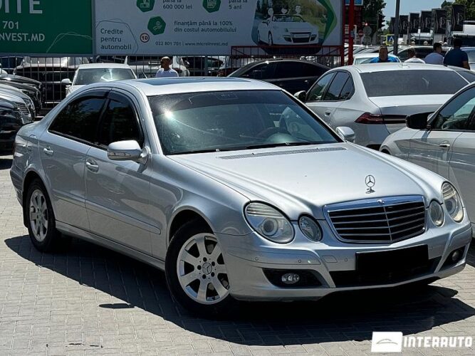 Mercedes E 200 32 interauto-car