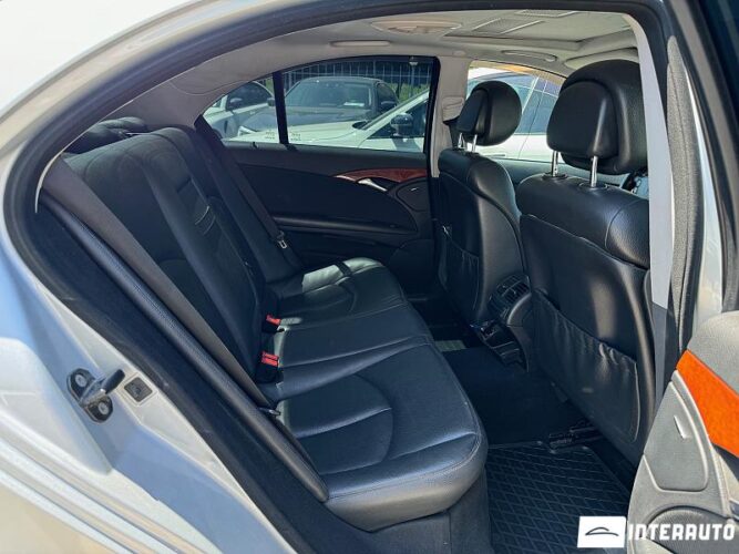 Mercedes E 200 42 interauto-car