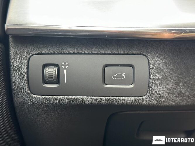 Volvo XC 90 52 interauto-car