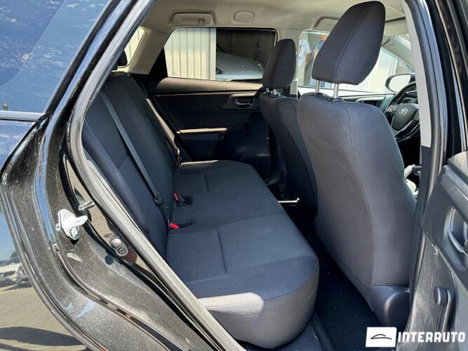 Toyota Auris 42 interauto-car