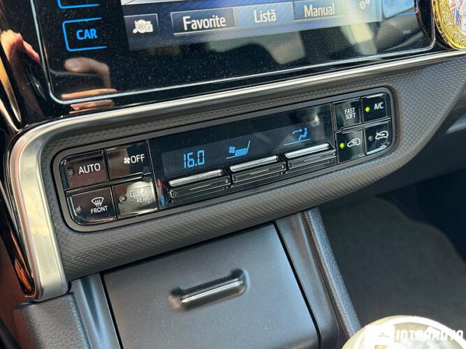 Toyota Auris 38 interauto-car