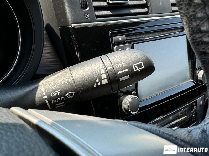 Nissan Pulsar 44 interauto-car