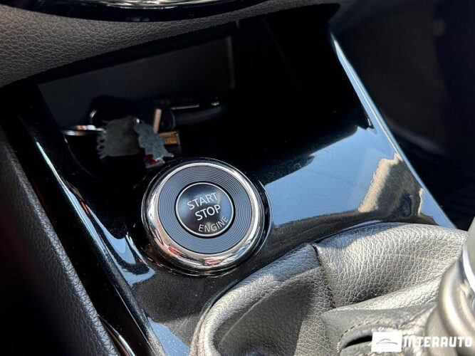 Nissan Pulsar 48 interauto-car