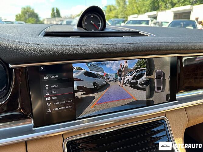 Porsche Panamera 47 interauto-car