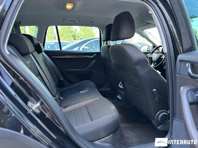 Skoda Octavia Scout 53 interauto-car