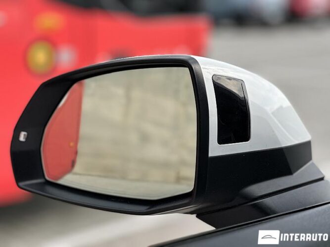 Audi Q5 54 interauto-car