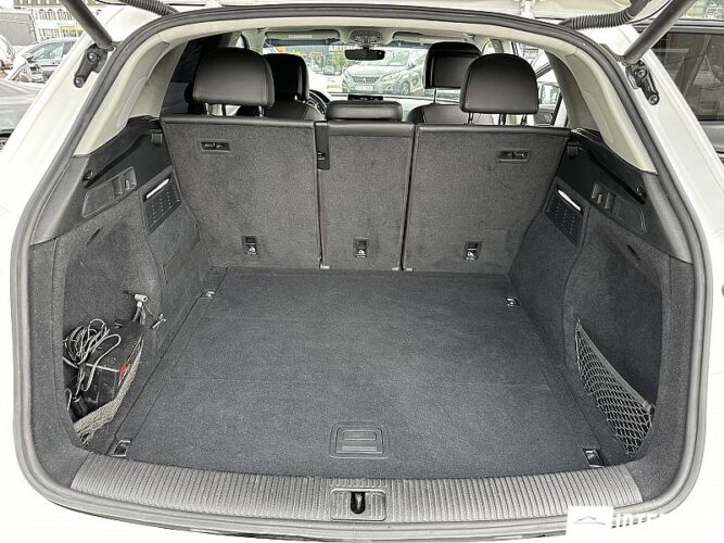 Audi Q5 61 interauto-car