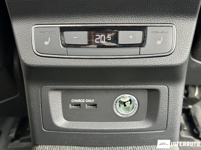 Audi Q5 49 interauto-car