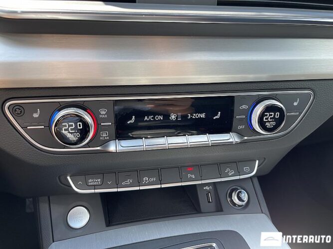 Audi Q5 42 interauto-car