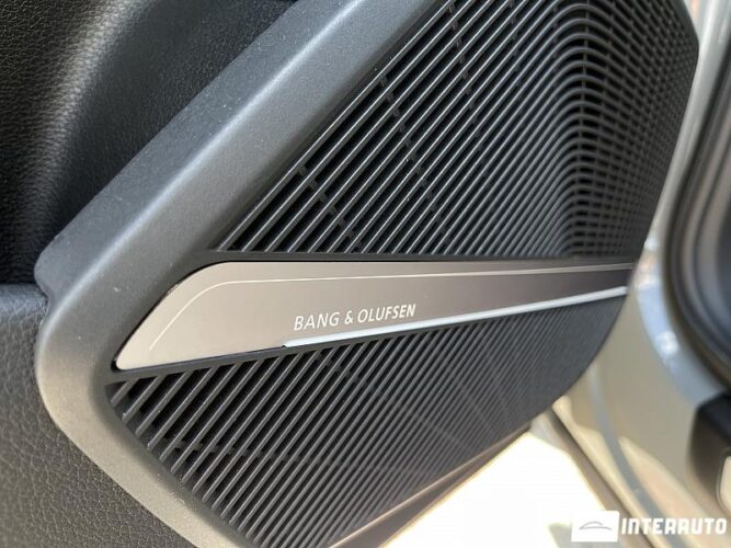 Audi Q5 45 interauto-car