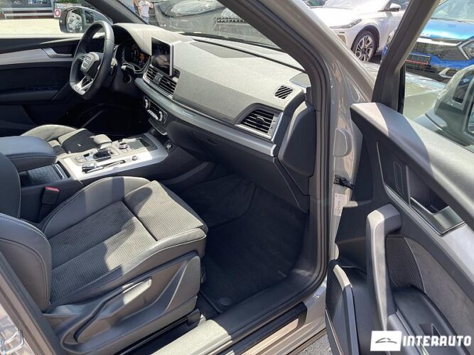 Audi Q5 44 interauto-car
