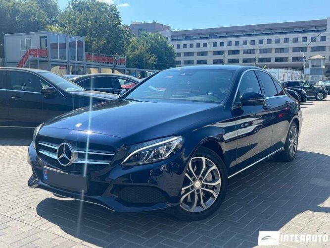 Mercedes C 350e 29 interauto-car