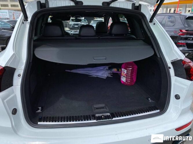 Porsche Cayenne 54 interauto-car