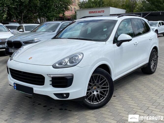 Porsche Cayenne 34 interauto-car