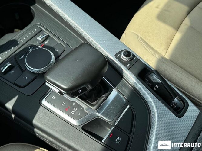 Audi A4 42 interauto-car