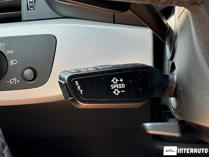 Audi A4 48 interauto-car