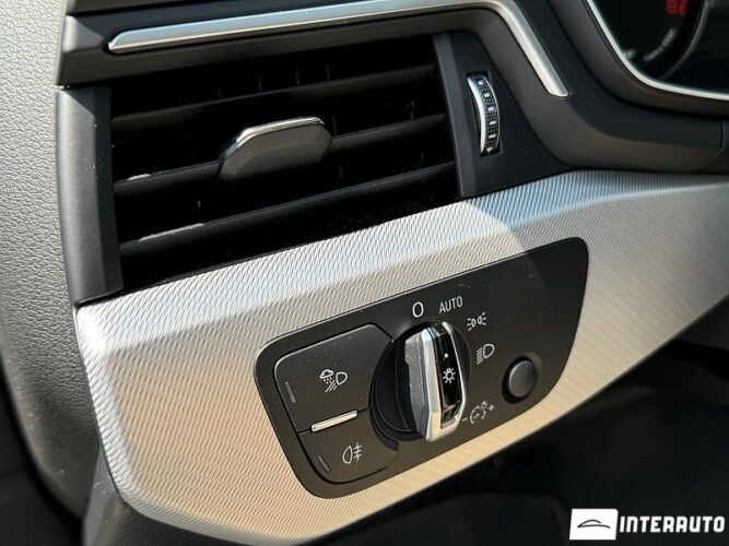 Audi A4 51 interauto-car