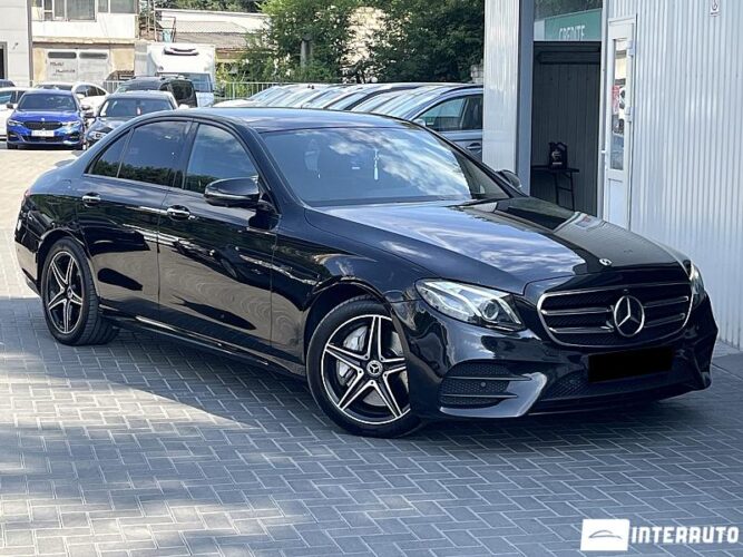 Mercedes E 300e 36 interauto-car