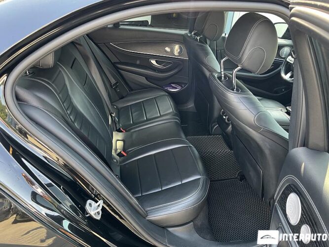 Mercedes E 300e 41 interauto-car