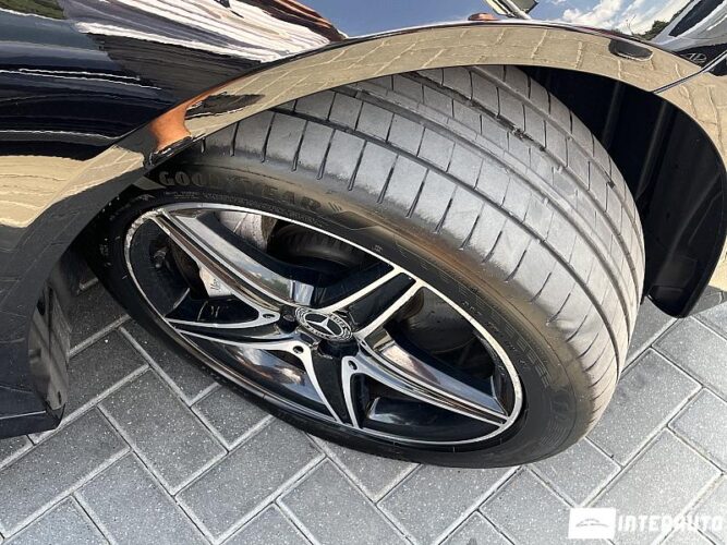 Mercedes E 300e 56 interauto-car