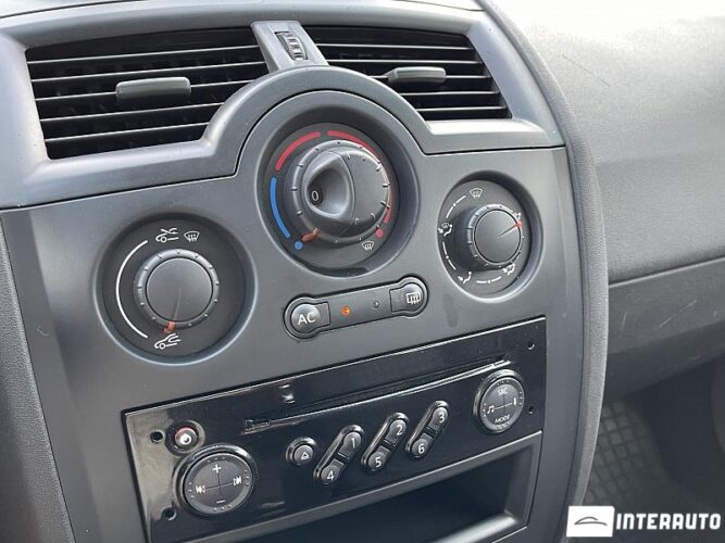 Renault Megane 33 interauto-car