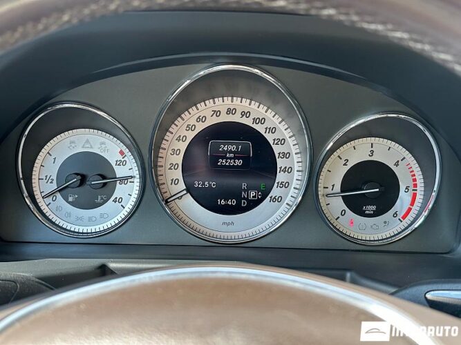 Mercedes GLK 250 37 mercedes GLK 250 2014